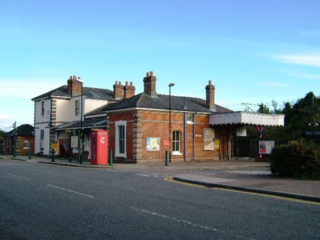 Braintree, वह स्टेशन जिससे ये बाज़ार जुड़े हैं