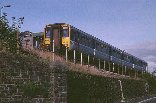 Aberdare, वह स्टेशन जिससे ये बाज़ार जुड़े हैं