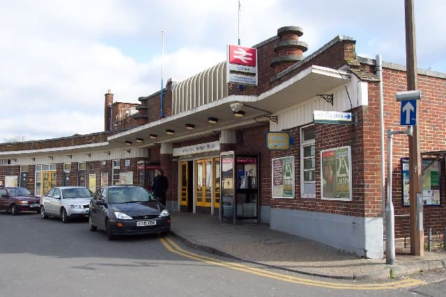 Horsham, the station these markets are about