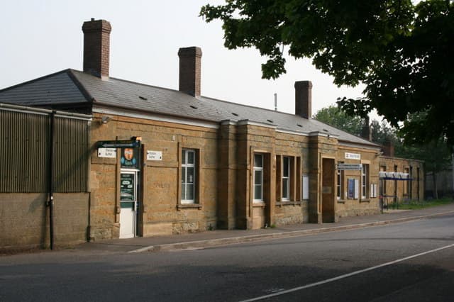 Yeovil Pen Mill, 이 마켓들이 다루는 역
