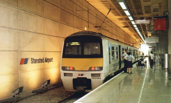 Stansted Airport，本页市场所涉车站
