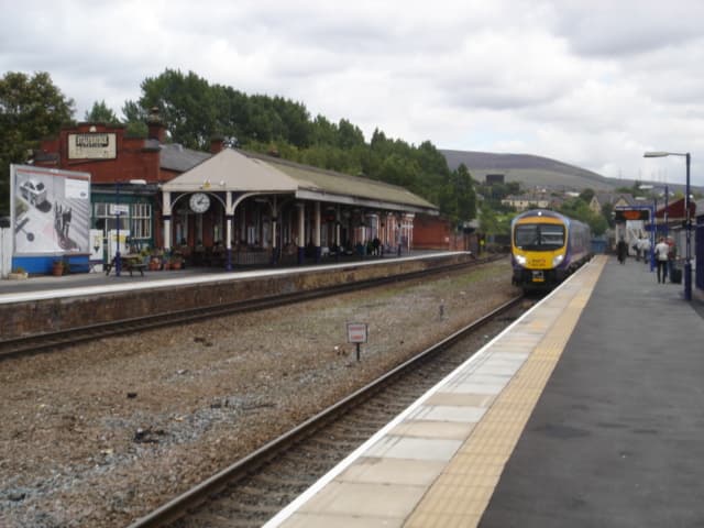 Stalybridge, la estación a la que se refieren estos mercados