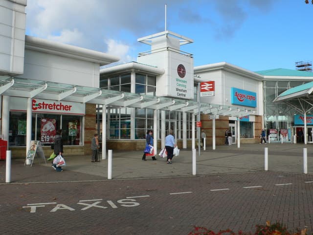 Wrexham Central, la estación a la que se refieren estos mercados