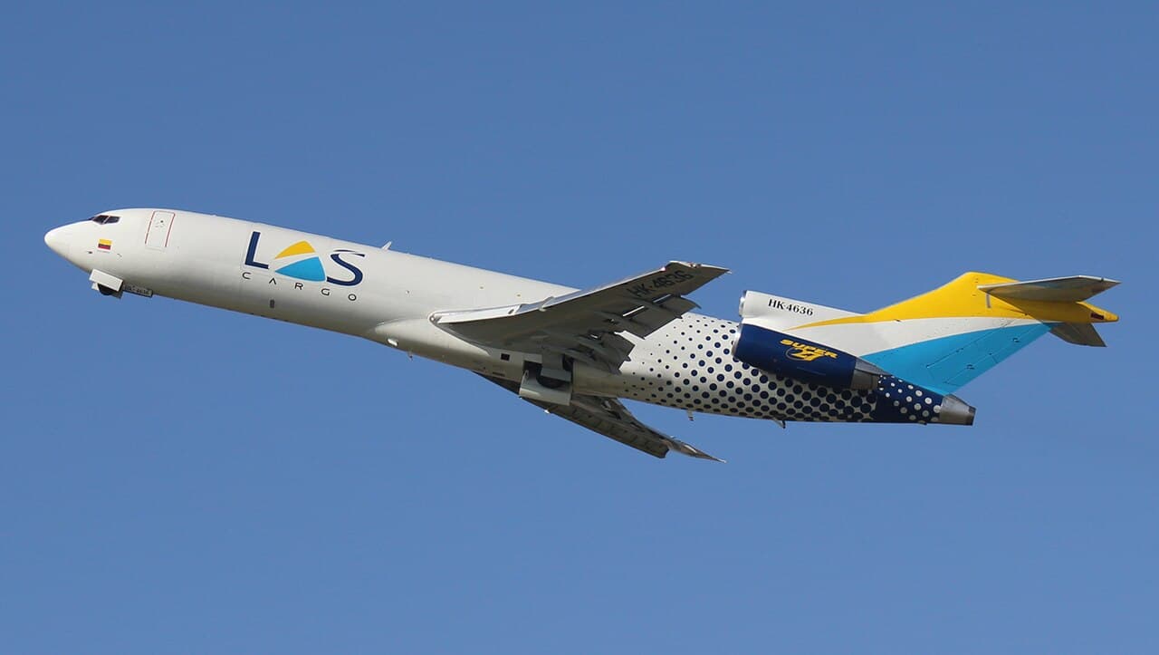 An aircraft in 4L livery